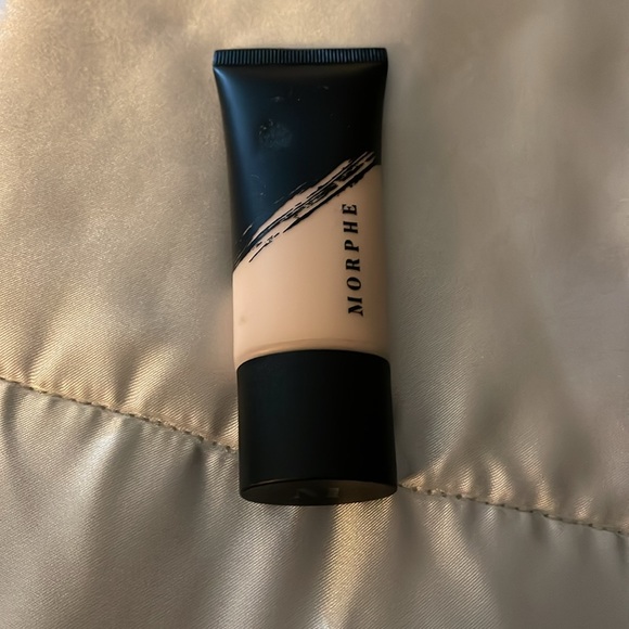 Morphe 1 ounce fluidity full coverage foundation F1.30 Matte - Picture 4 of 4